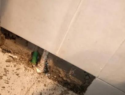 石龙楼顶漏水维修公司分享下修复水管漏水的几种小方法